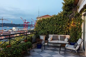 As Janelas Verdes Inn, a Lisbon Heritage Collection