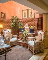 As Janelas Verdes Inn, a Lisbon Heritage Collection