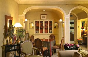 As Janelas Verdes Inn, a Lisbon Heritage Collection