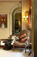 As Janelas Verdes Inn, a Lisbon Heritage Collection