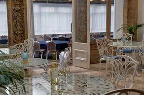 Shrubbery Hotel, Ilminster