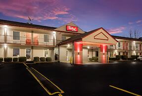 Red Roof Inn & Suites Jackson, TN