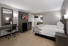 Red Roof Inn & Suites Jackson, TN