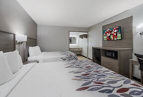 Red Roof Inn & Suites Jackson, TN