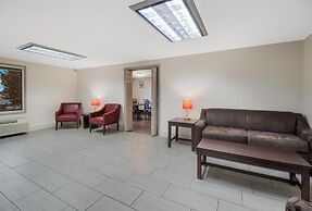 Red Roof Inn & Suites Jackson, TN