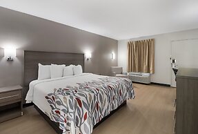 Red Roof Inn & Suites Jackson, TN