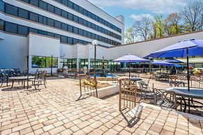 DoubleTree by Hilton South Charlotte Tyvola