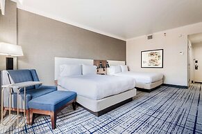 DoubleTree by Hilton South Charlotte Tyvola