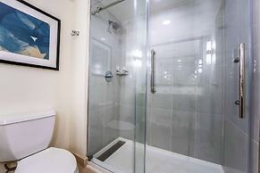 DoubleTree by Hilton South Charlotte Tyvola