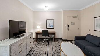 DoubleTree by Hilton South Charlotte Tyvola