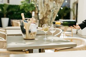 Boutique Hotel Cezanne