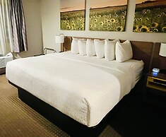 Days Inn by Wyndham Wall