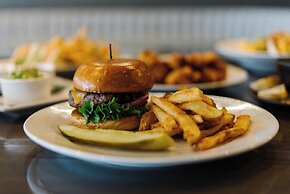 DoubleTree by Hilton Carson