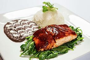 DoubleTree by Hilton Carson