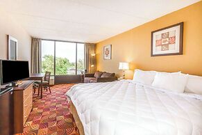 Days Inn by Wyndham Syracuse