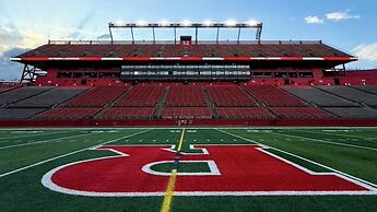 Holiday Inn South Plainfield-Piscataway by IHG