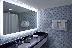 Hyatt Centric Delfina Santa Monica