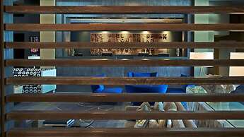 Hyatt Centric Delfina Santa Monica