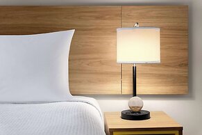 Days Inn by Wyndham Frederick