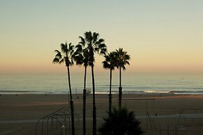 Regent Santa Monica Beach