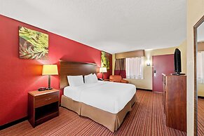SureStay Plus by Best Western San Antonio Fiesta Inn