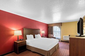 SureStay Plus by Best Western San Antonio Fiesta Inn