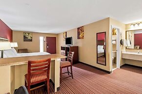 SureStay Plus by Best Western San Antonio Fiesta Inn