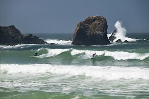 Pacifica Lighthouse Hotel Trademark Collection by Wyndham