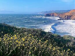 Pacifica Lighthouse Hotel Trademark Collection by Wyndham