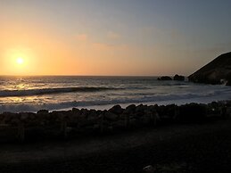 Pacifica Lighthouse Hotel Trademark Collection by Wyndham