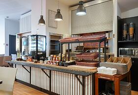 B&B HOTEL Marseille Centre Vieux Port