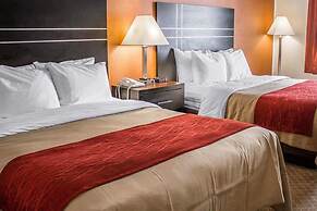 Norwood Inn & Suites North Conference Center