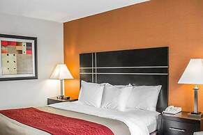 Norwood Inn & Suites North Conference Center