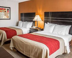 Norwood Inn & Suites North Conference Center