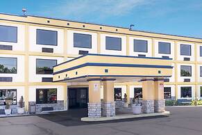 Days Inn by Wyndham Columbus Airport