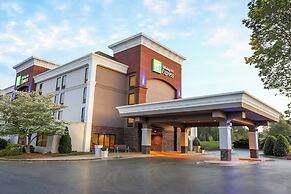 Holiday Inn Express Burlington, an IHG Hotel