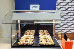 Holiday Inn Express Burlington by IHG