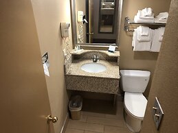 Quality Inn Near Joint Base Andrews - Washington Area