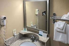 Quality Inn Near Joint Base Andrews - Washington Area