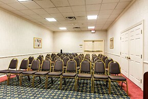 Quality Inn Near Joint Base Andrews - Washington Area