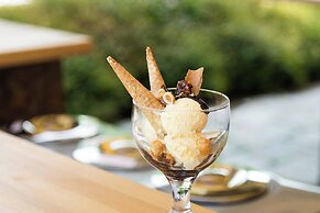 Sheraton Lake Como Hotel