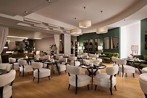 Sheraton Lake Como Hotel