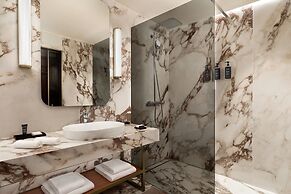 Sheraton Lake Como Hotel