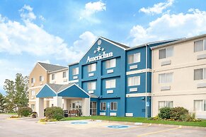 AmericInn by Wyndham Duluth