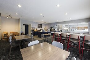 AmericInn by Wyndham Duluth