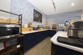 AmericInn by Wyndham Duluth