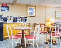 Rodeway Inn Stone Mountain