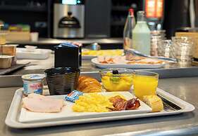 B&B Hotel Orléans Centre Foch