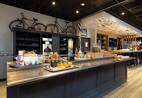 B&B Hotel Orléans Centre Foch