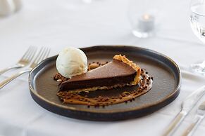 Hospitality Geraldton, SureStay Collection by Best Western